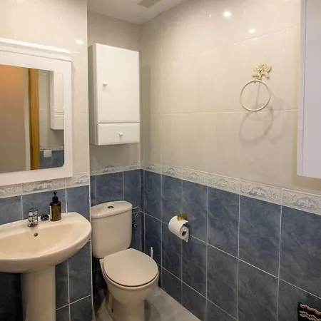 Con Wifi Y Parking A 50 Metros De La Playa Cargador - Apartment
